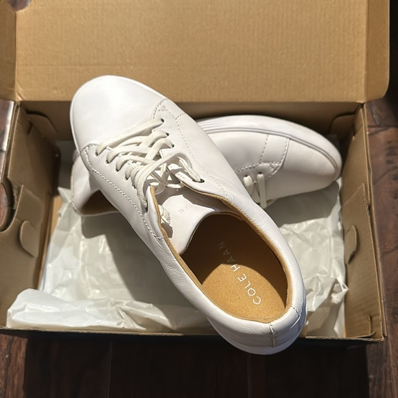 Cole Haan Women’s Crosscourt Sneaker - Picture 4 of 5